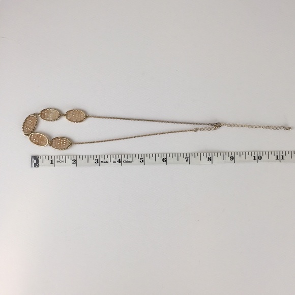 Pretty Gold Tone Peachy Beaded Necklace - Picture 5 of 6